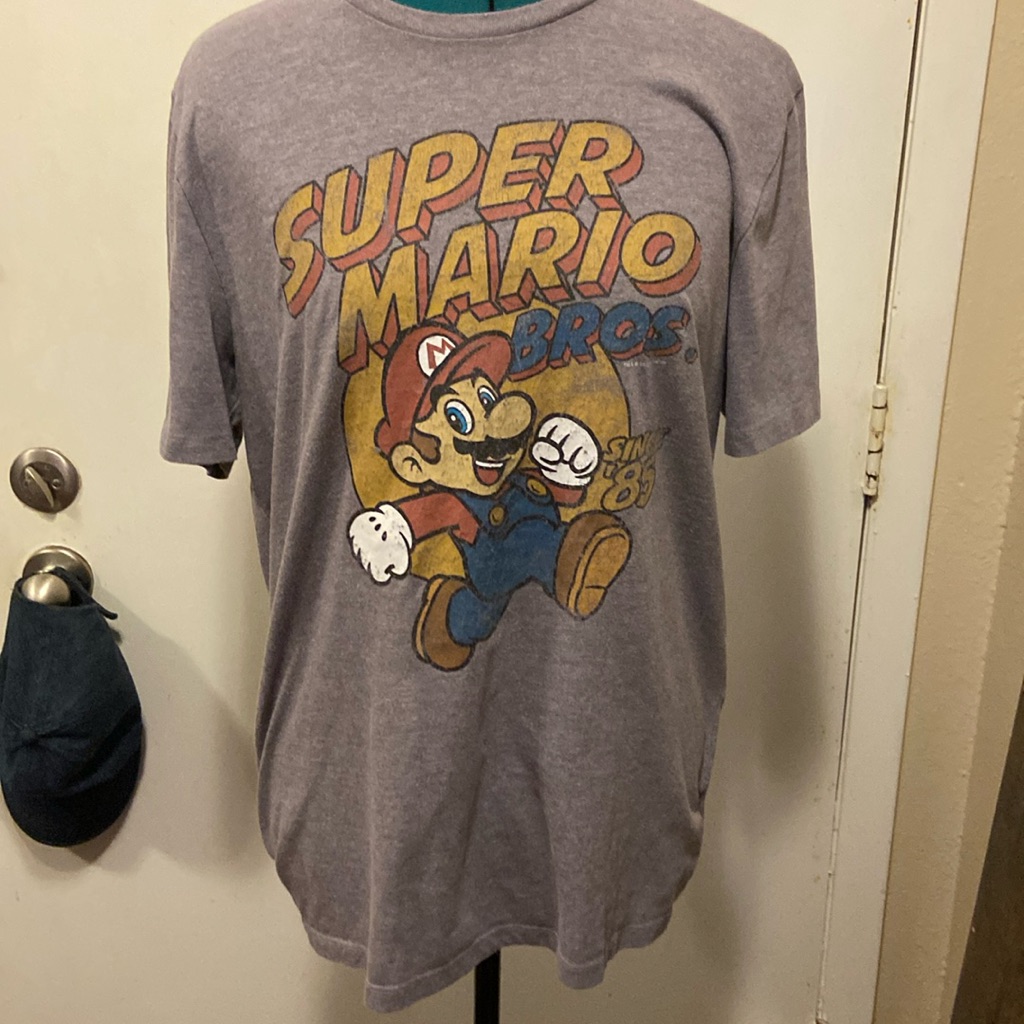Vintage Old Navy Men’s T-Shirt Mario Brothers Graphic Print On Front Lg 2019